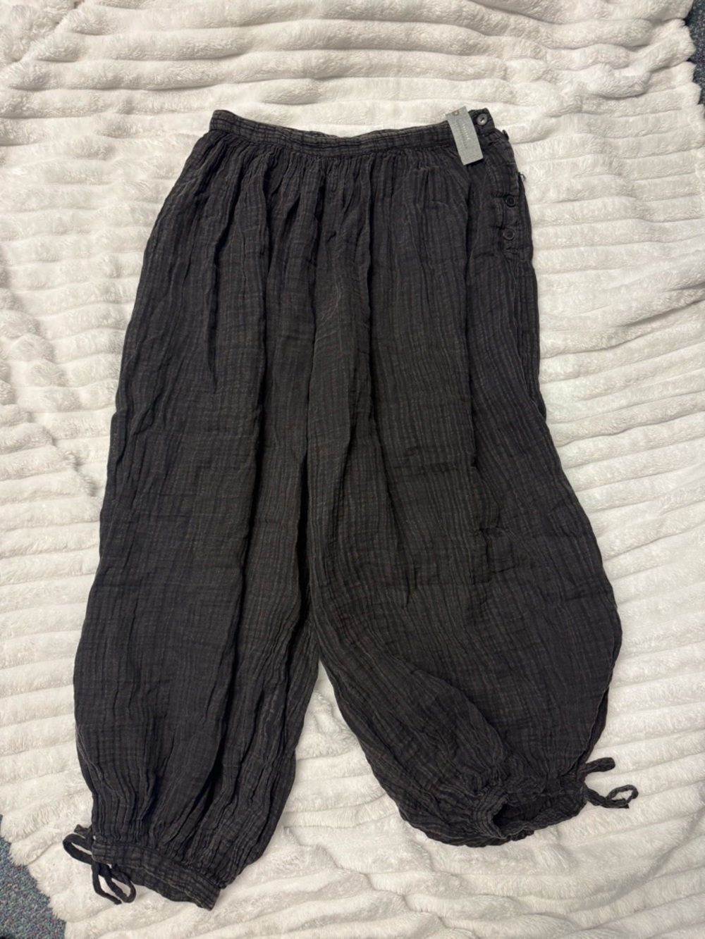 Anthropologie Black Crinkled Gauze Elastic-Waist Pants